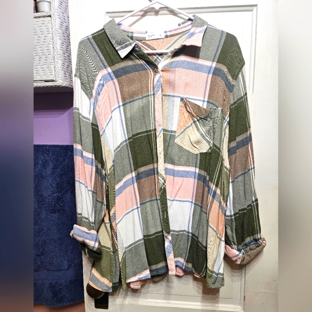 Maurices Relaxed Fit Plaid Button Up Shirt